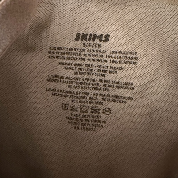 NEW SKIMS Core Control Thong- Beige (size S) - Picture 5 of 5